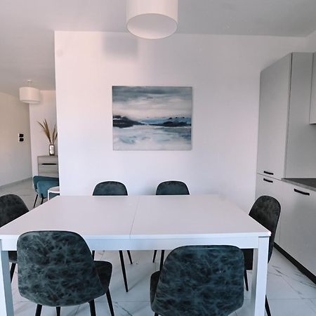 Bright 2 Bedroom Flat In Sliema! Экстерьер фото