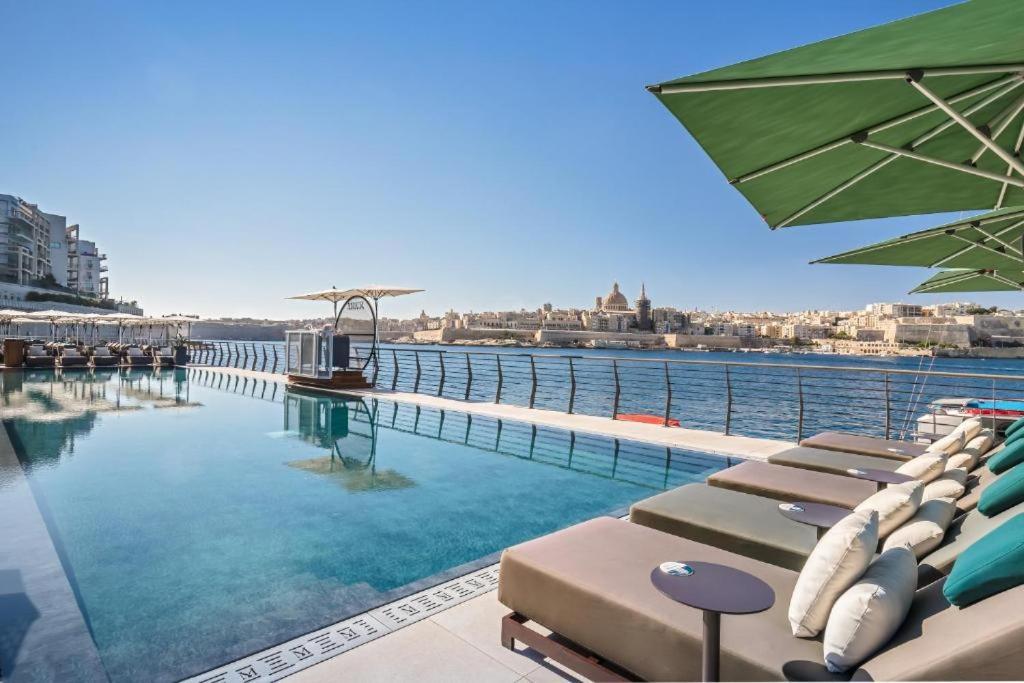 Bright 2 Bedroom Flat In Sliema! Экстерьер фото