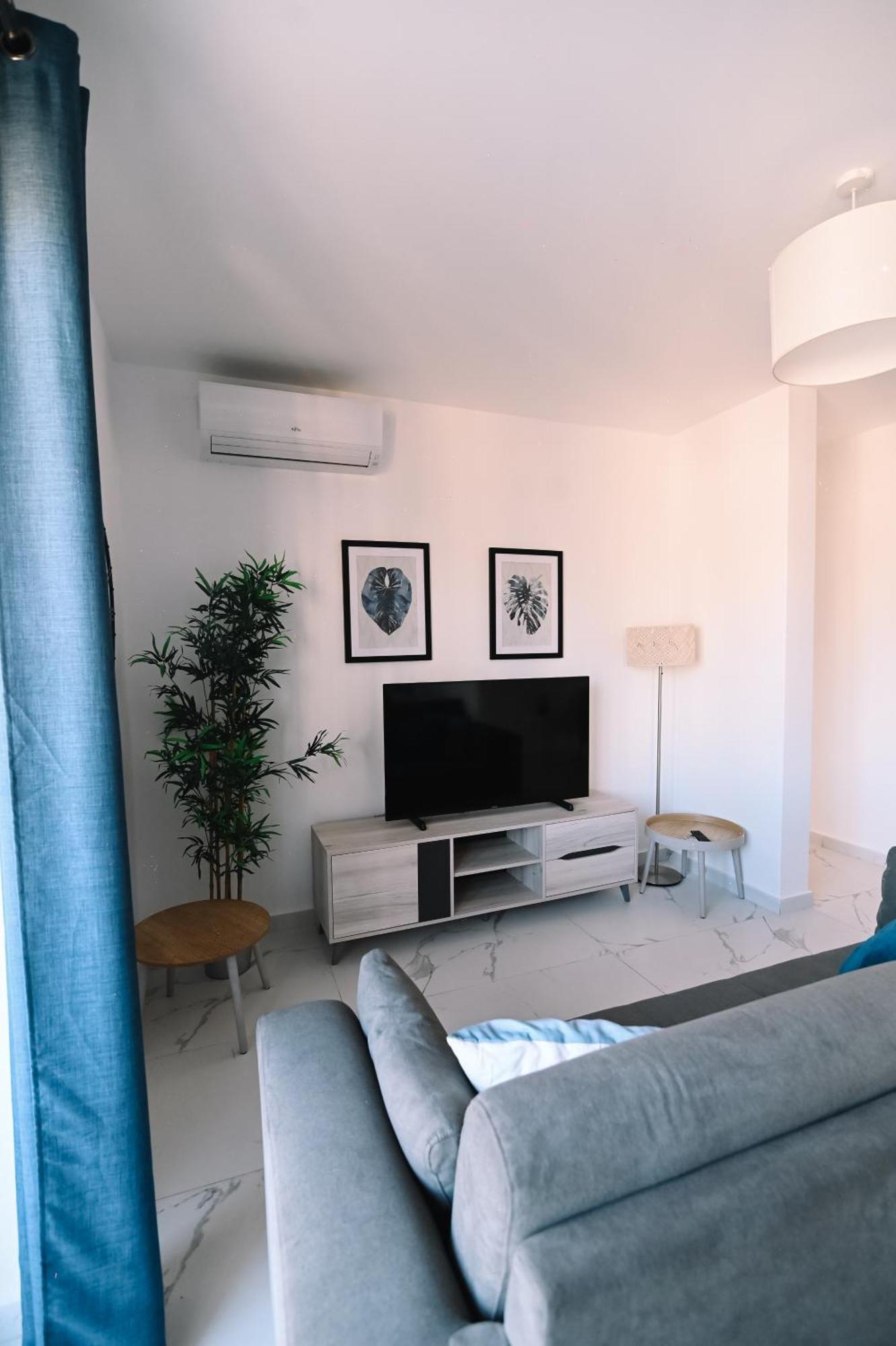 Bright 2 Bedroom Flat In Sliema! Экстерьер фото