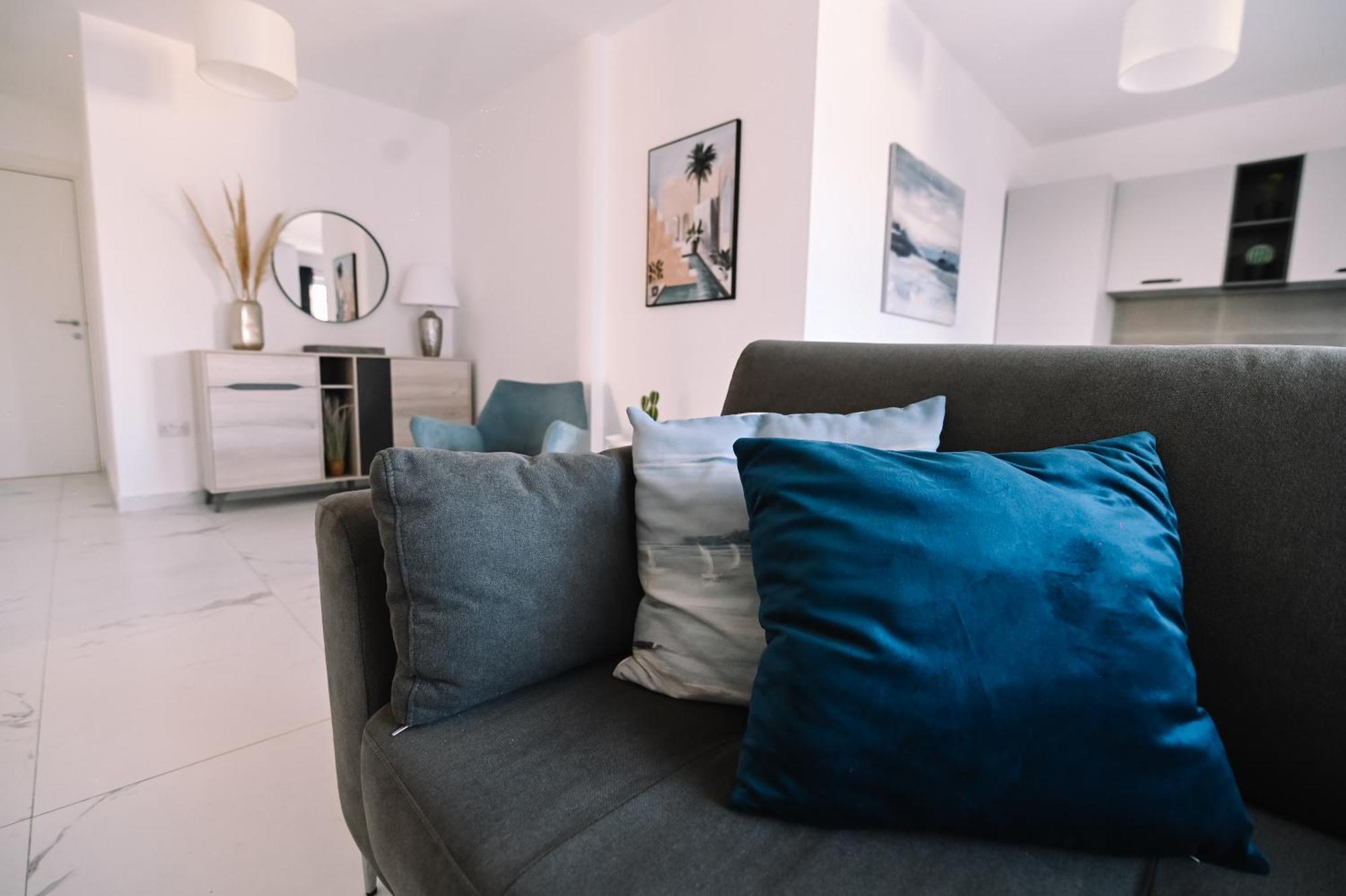 Bright 2 Bedroom Flat In Sliema! Экстерьер фото